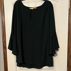 Gibson Latimer Forest Green Flowy Blouse